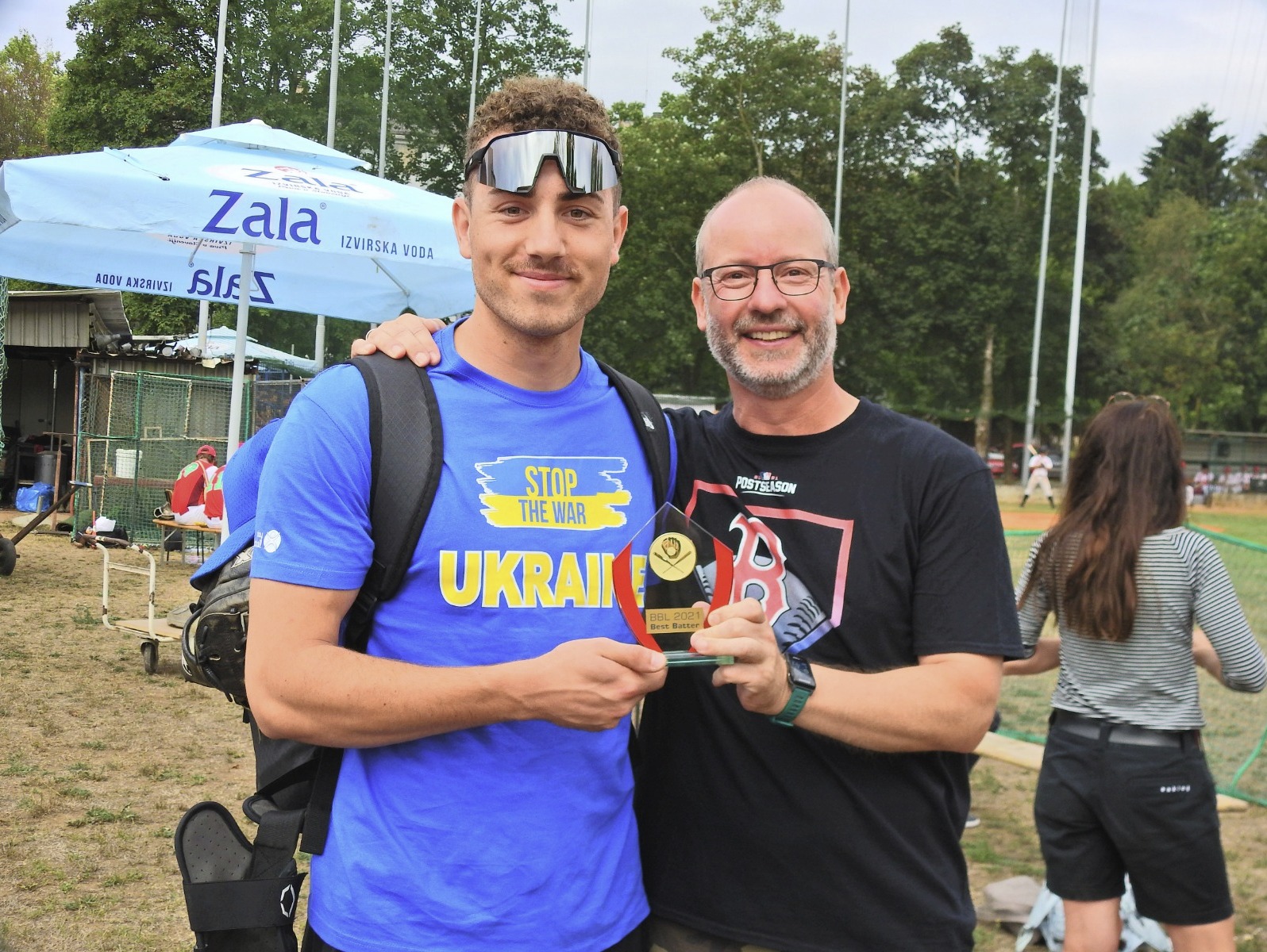 Best Batter Award endlich bei seinem Empfänger angekommen!