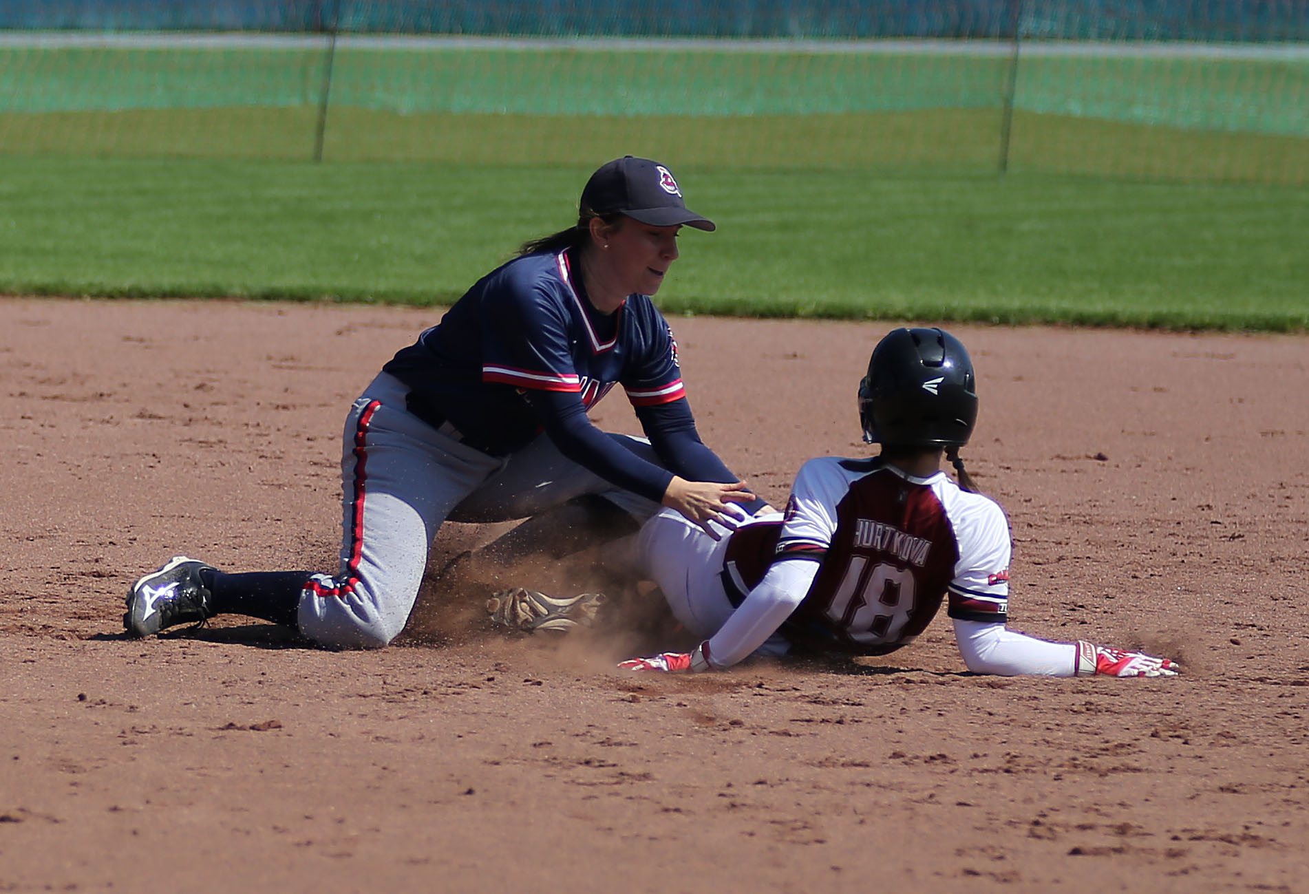 Erster Softball Fastpitch V-Cup und Einzug ins Final-Four für Falcons