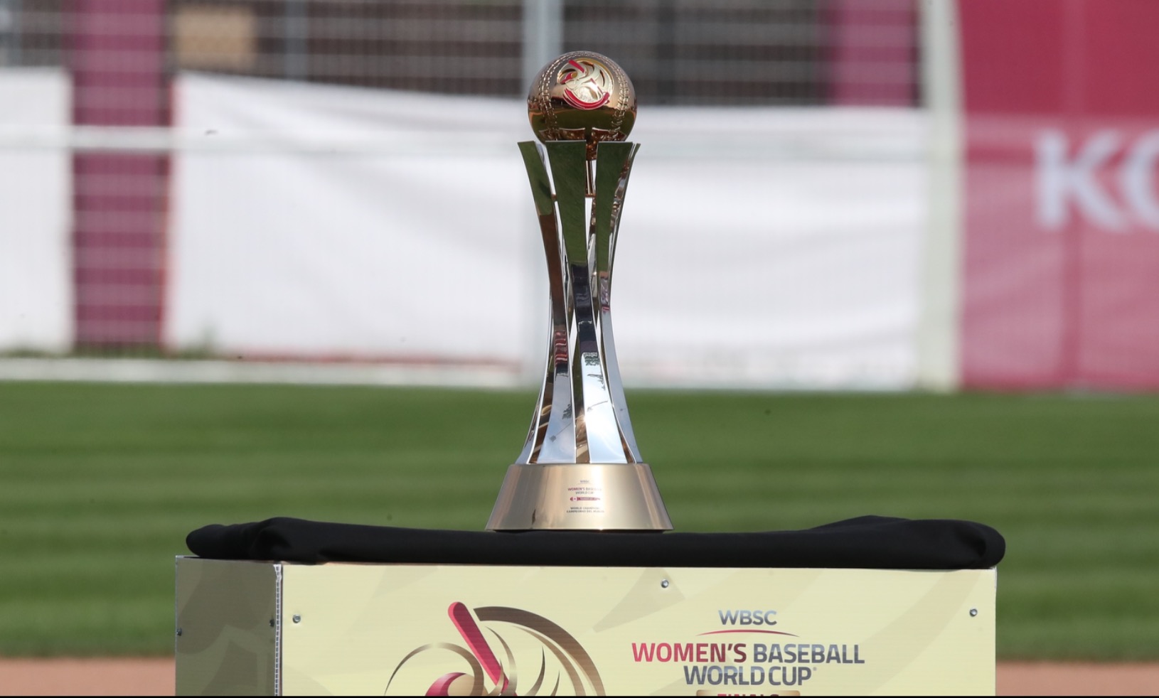 El Grupo de Rockford de la Copa Mundial de Béisbol Femenino de la WBSC cobra impulso con nuevos acuerdos de patrocinio
