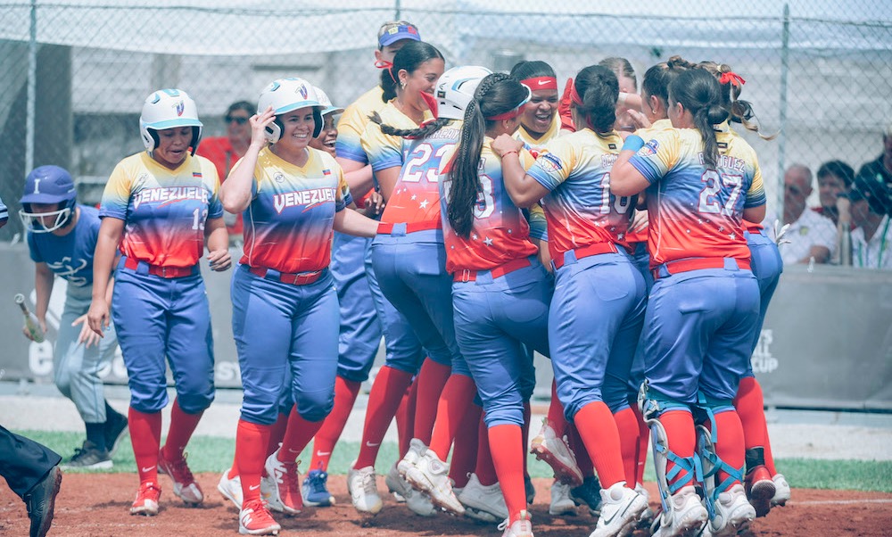 Yakary Molina’s grand slam, Cassady Knudsen complete game lift