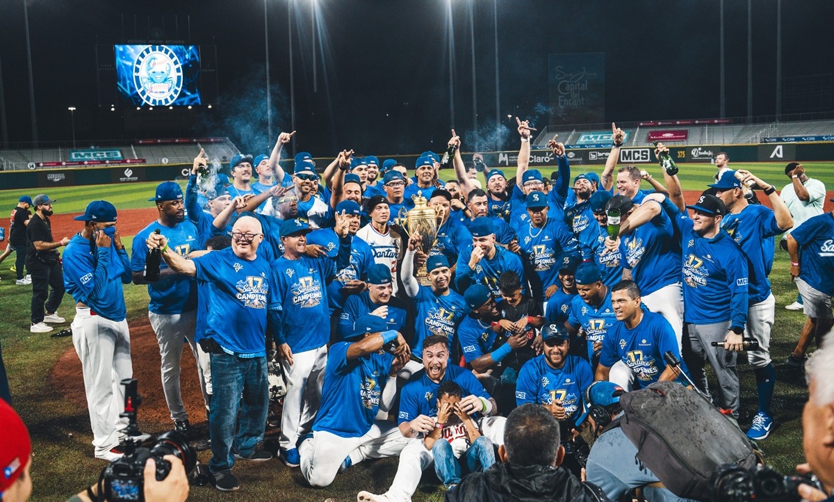 Santurce Cangrejeros win Puerto Rico 'Roberto Clemente' pro league