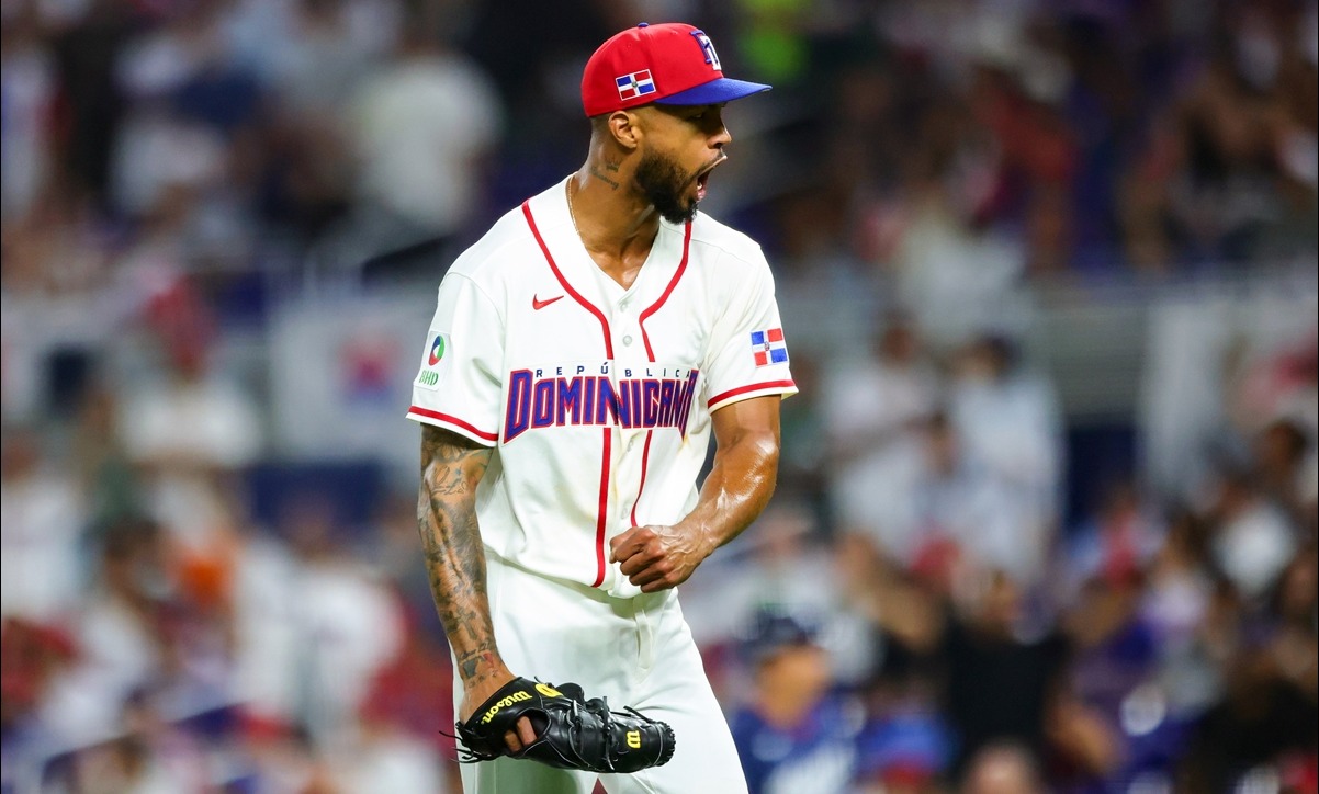L'ancien joueur du WBSC Premier12 Christopher Sánchez réalise une performance historique en MLB