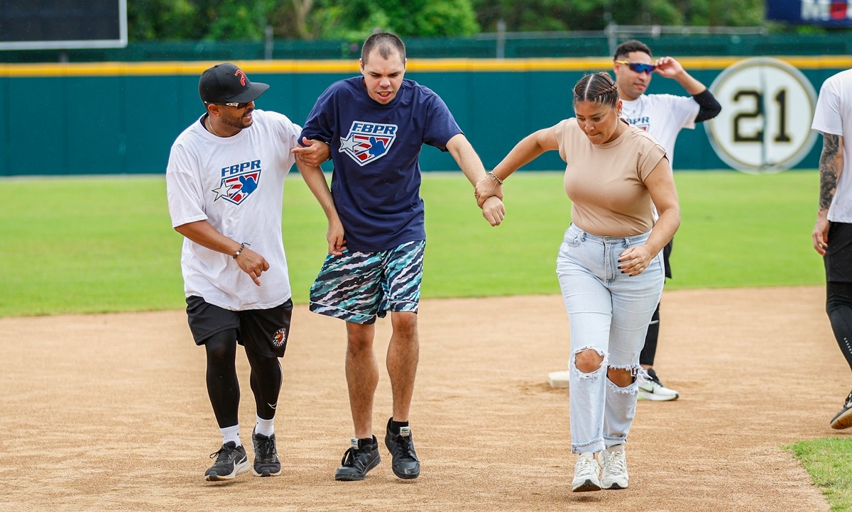 Puerto Rico hosts second 'Hope Baseball Clinic'