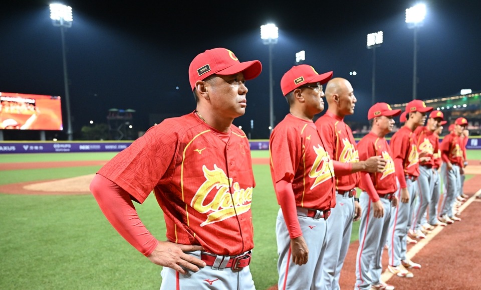 台湾野球　嘉義市和信チーム実物ユニホーム　優勝おめでとう Amazon.co.jp: 台湾プロ野球統一ライオンズ 2024年ガールズデー