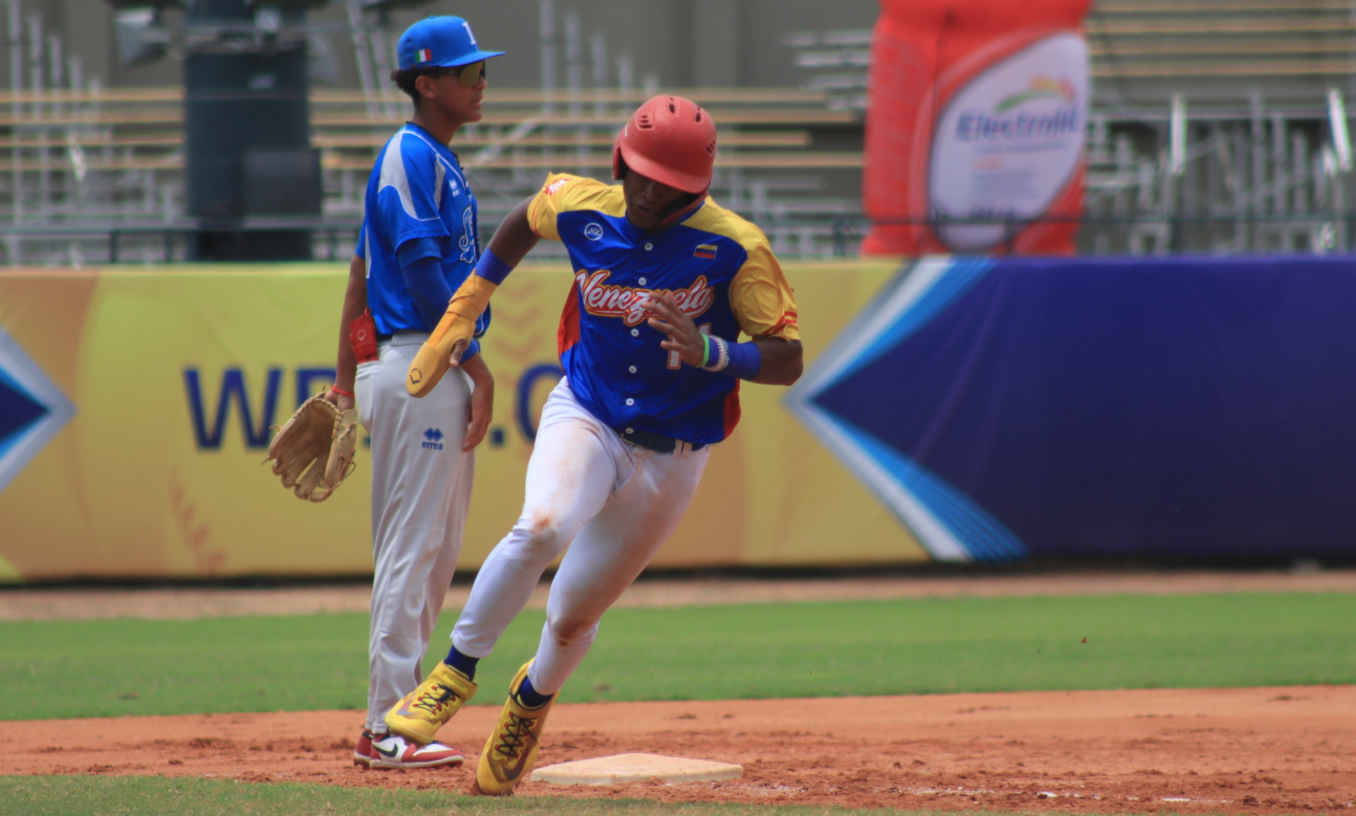 Venezuela vence a Italia en Nailbiter y termina la Ronda de Colocación