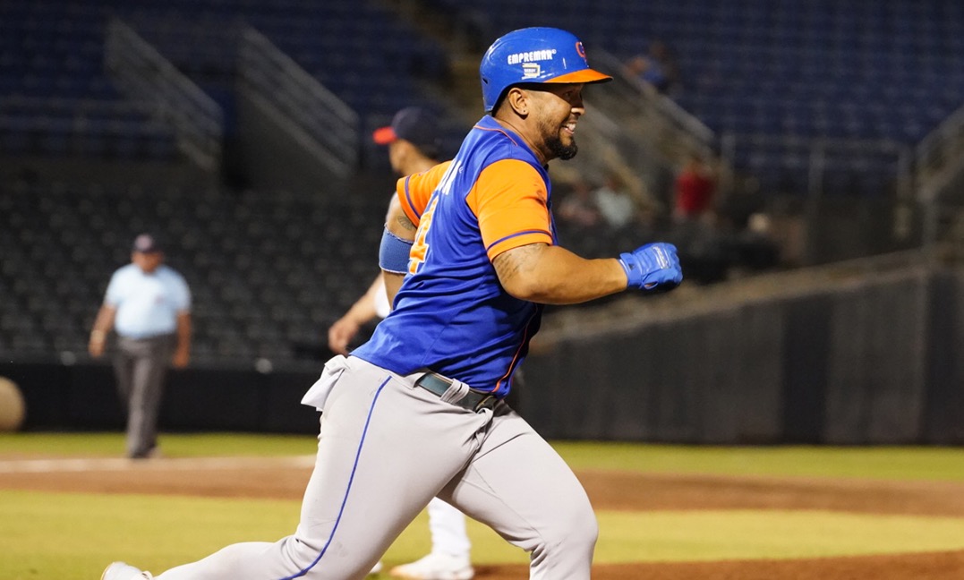 Gigantes destrozan el pitcheo del Bóer y acarician la gran final