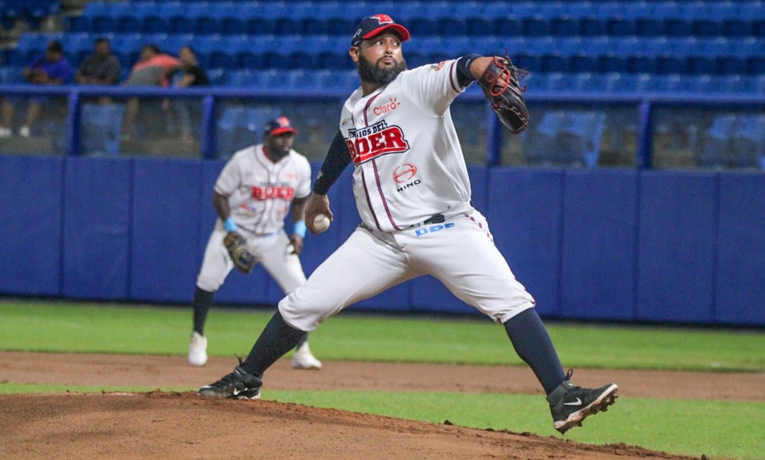 Kelly estuvo perfecto 6.1 innings del triunfo indio