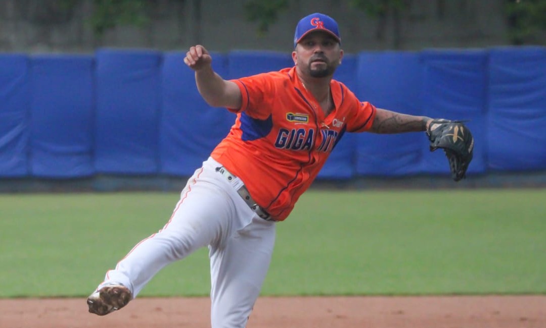 Tiago da Silva vence al Tren con blanqueada