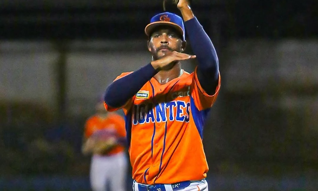 Los Gigantes se aferran al primer lugar ganándole al Tren