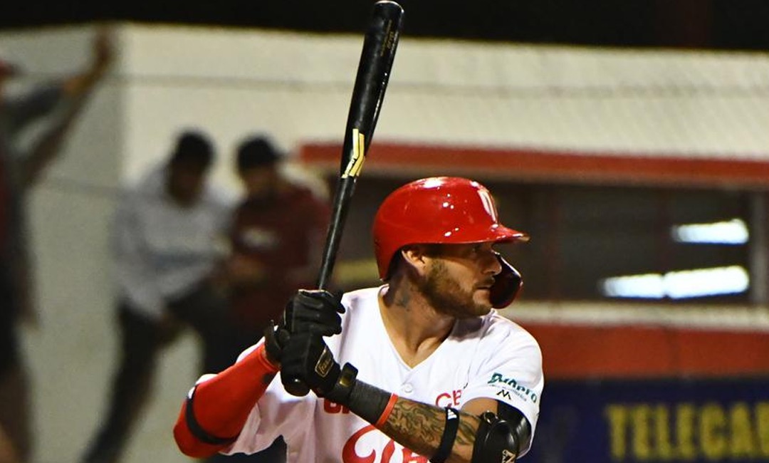 Moncho Flores y Santos Gomez encarrilan al Tren