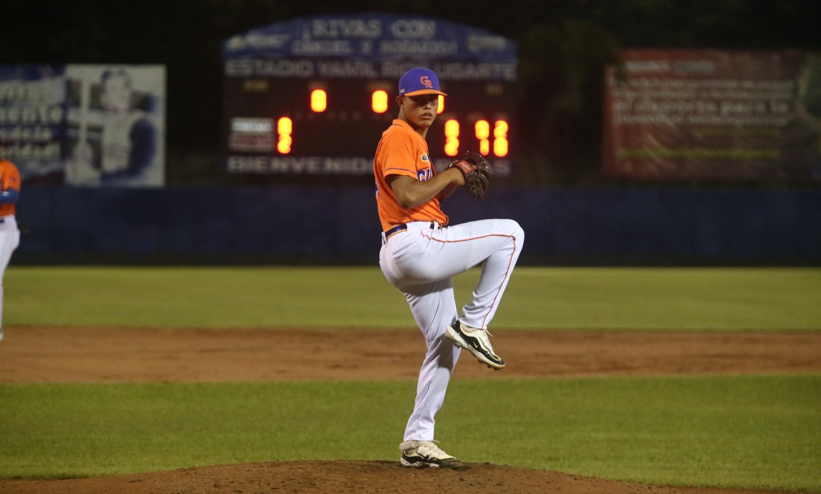 Danilo Bermúdez domó a los Leones por tercera vez