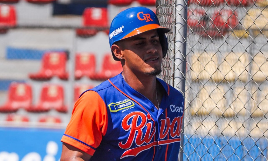 Gigantes cortan mala racha y se mantienen en la cima