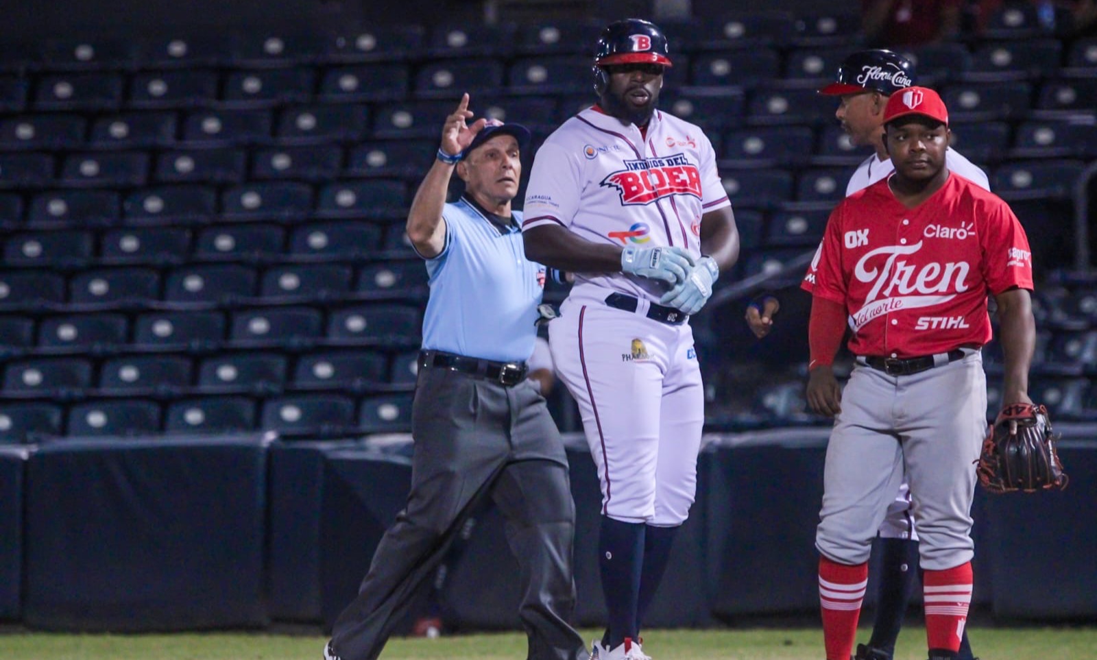 Novoa brilla en triunfo indio sobre el Tren