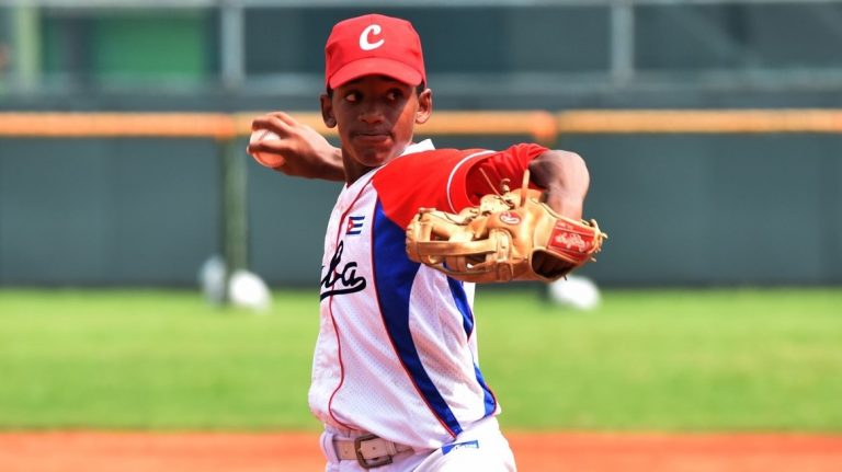 Rodriguez throws a no-no, Cuba joins Japan, Chinese Taipei in super round