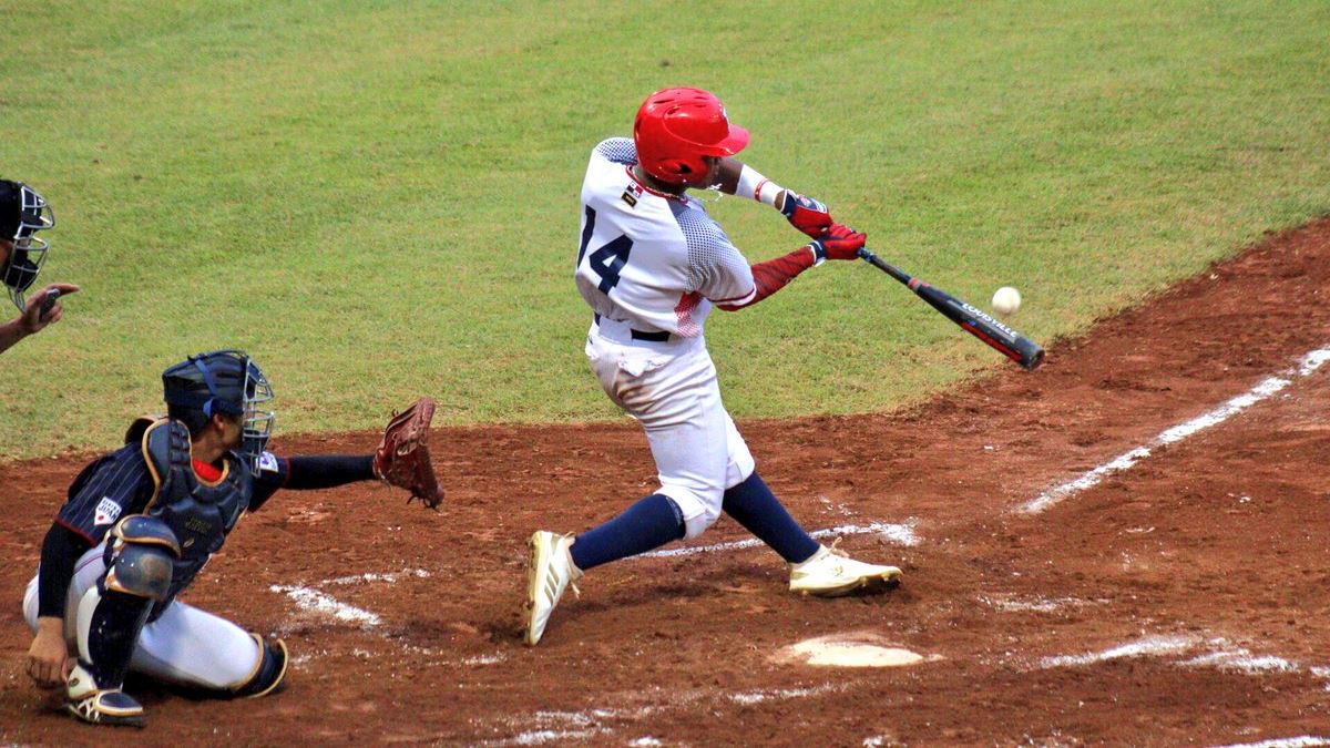 La gran jugada de González hace superar a Panamá sobre Japón y la coloca en la cima de la Copa Mundial de Béisbol Sub-15