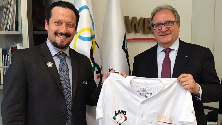 Les dirigeants de la WBSC et de la Ligue du Mexique de Baseball (LMB) tiennent une réunion historique et discutent de la mondialisation du baseball