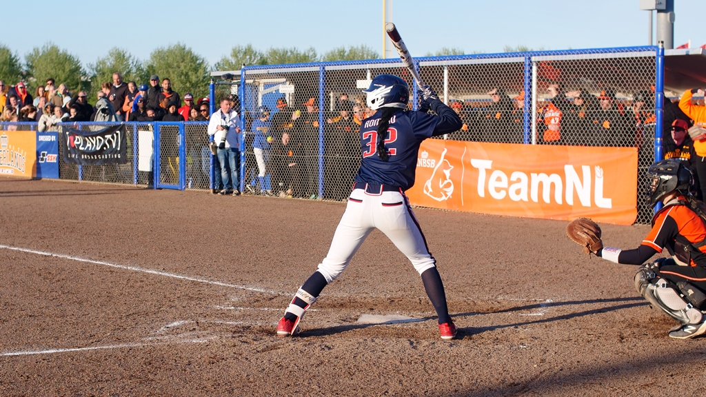 USSSA Prideが13対6でオランダに勝利　ヨーロッパプロソフトボールシリーズ連勝無敗で終了