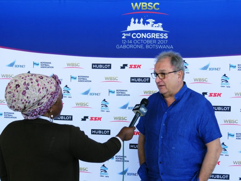 Líderes del béisbol y softbol de alrededor del mundo llegan para comenzar el Congreso de la WBSC en Gaborone, Botswana