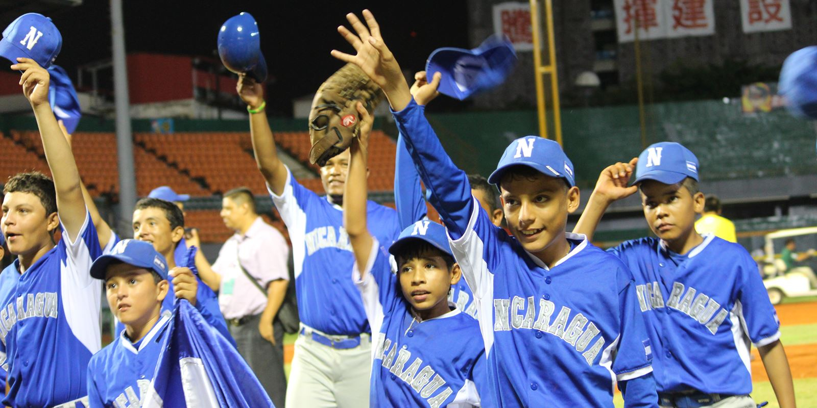 Presidente de Nicaragua da la bienvenida al Equipo Nacional tras el histórico bronce en la CM Sub-12
